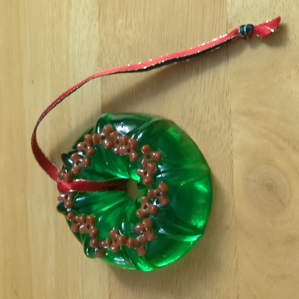 Aunt Bethany's Jello mold ornament